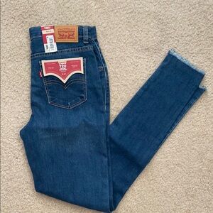 Levi's 720 High Rise Super Skinny Jeans in Blue